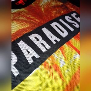 Hot Kiss brand "Paradise" mesh detail tee. Unisex size L